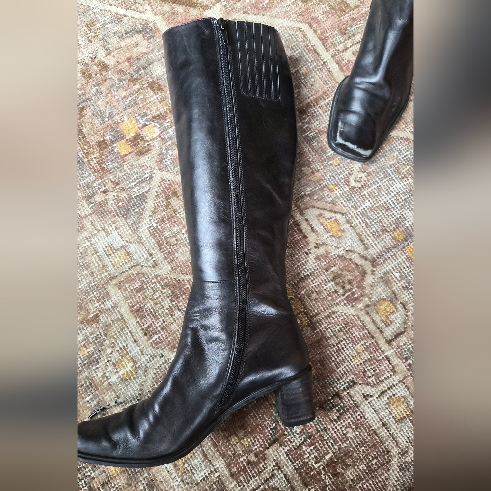Black Leather Knee-High Boots - Picture 3 of 4